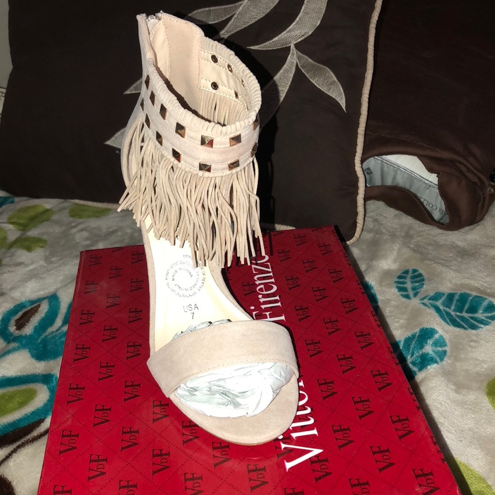 Beige heels